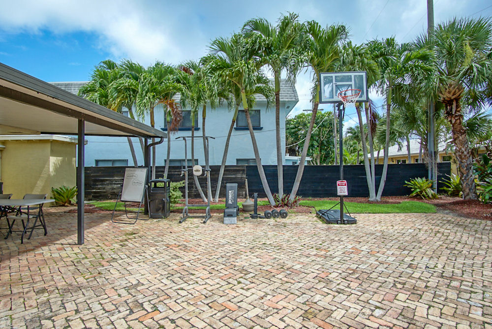 8 Singer Island Rehab Center Photos