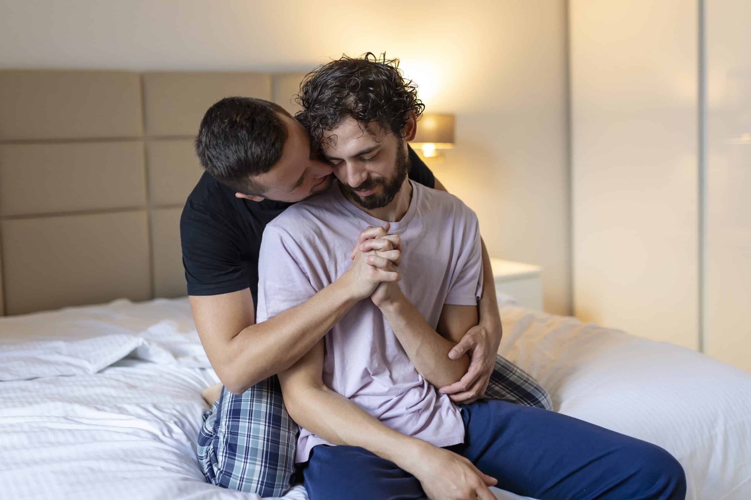 how to help someone with bipolar disorder. supporting loved ones. how to help someone with bipolar disorder. supporting loved ones.